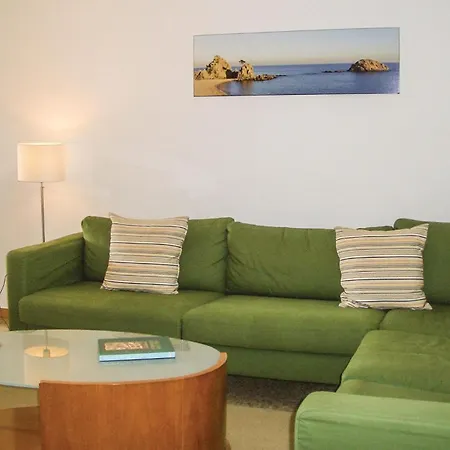 Apartment 4 Bedroom Stunning In Tossa de Mar