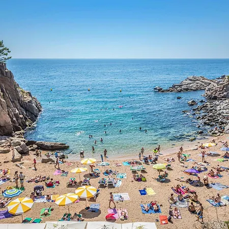 4 Bedroom Stunning In Tossa de Mar